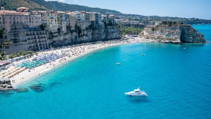 Light Blue * Tropea